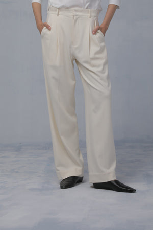 Pleated Pants in Cream