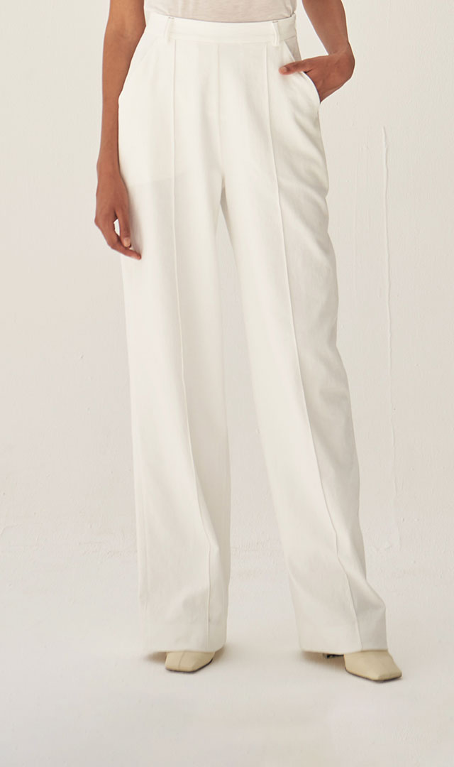 Straight Pants in White