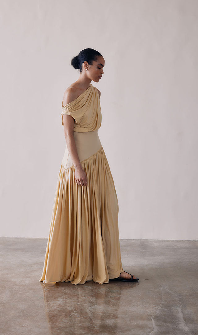 files/ABADIA-PREFALL_2119_96d37be0-0760-488d-887e-56827f1cbef9.jpg