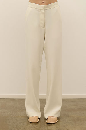 Relaxed Pants in Cream