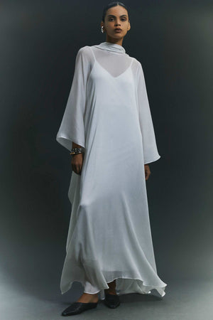 Abadia Bisht Dress Kaftan in White