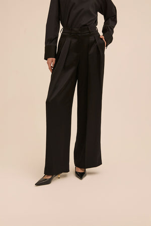 Pleated Wide Leg Trouser - Abadia