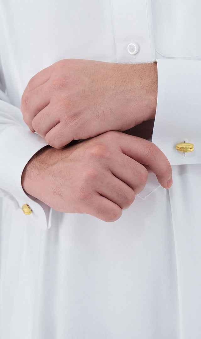 date-pit-cufflinks-in-gold-matte