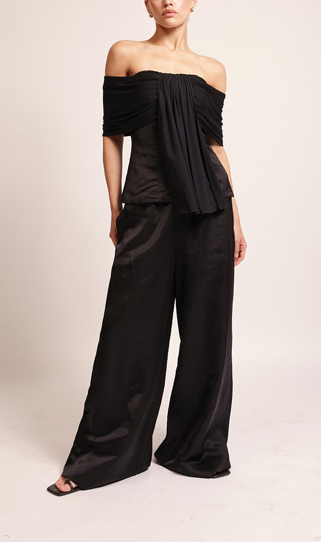 lou-of-shoulder-knot-top-black 1jpg