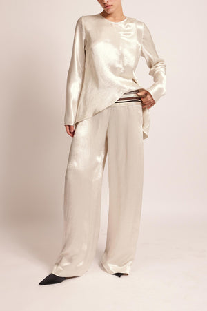 naia-asymmetric-top-pf25 1jpg