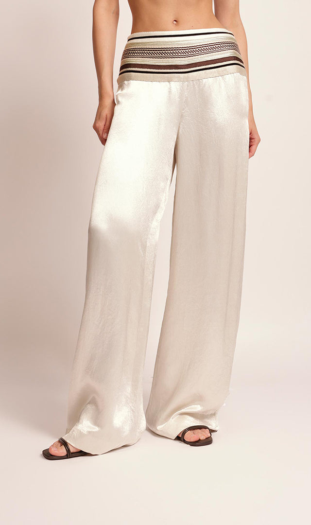 naia-sadu-trousers 1jpg