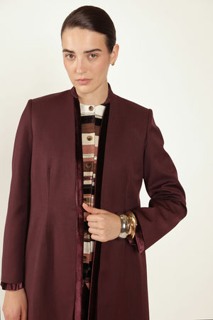 Peekaboo Jacket in Aubergine - Abadia 