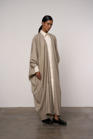 Topstitch Bisht in Greige - Abadia 